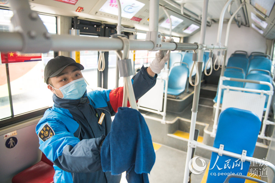 1��28�����ؑc�ɽ�����820�����{�T��܇����(n��i)���ֵ����c��λ�M�������坍�� �u���z