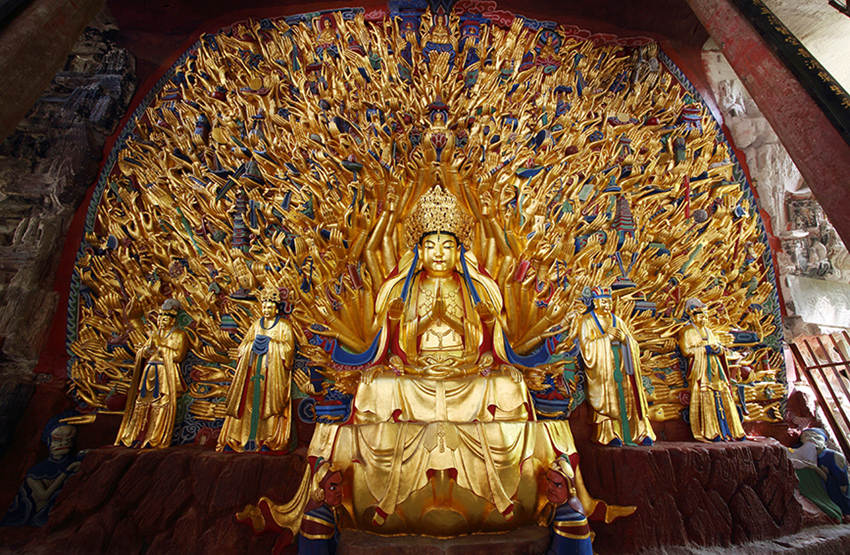 ���ɽʯ�ߵ�8̖����ǧ���۴��������_���Ҕz