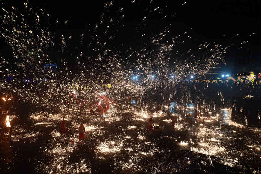 �������w������Ӣ���z