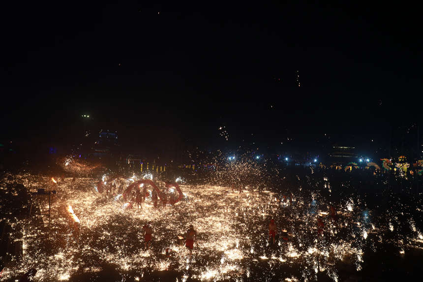 ��?ji��n)ڻ���������Ӣ���z