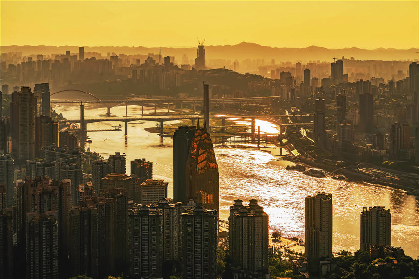 ��ɫ���������\��ɽ�����@��һ�N���V�������S�M(j��n)�z