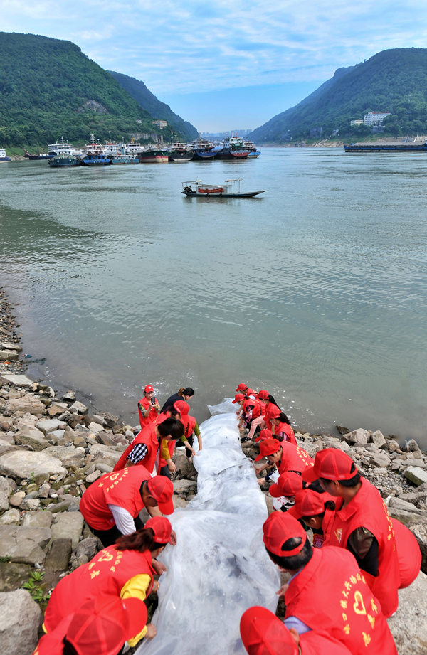 ���P(gu��n)�ˆT���~����뽭��������z