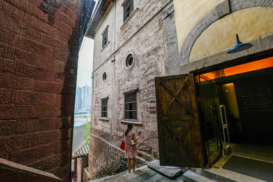 6��11�����ؑc�ʌm�������w�o���^�_�^���u���z