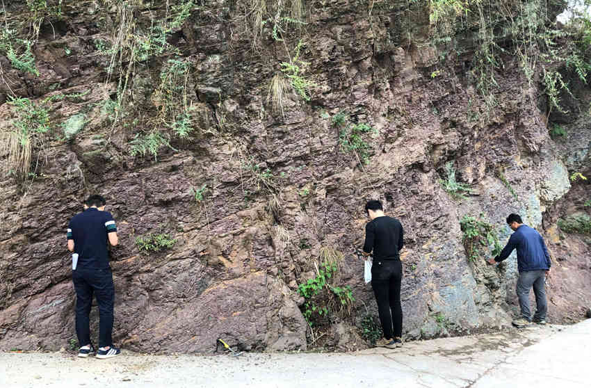 �����ˆT�ڬF(xi��n)���l(f��)��ʯ���ؑc��Ҏ(gu��)����Ȼ�YԴ�ֹ��D