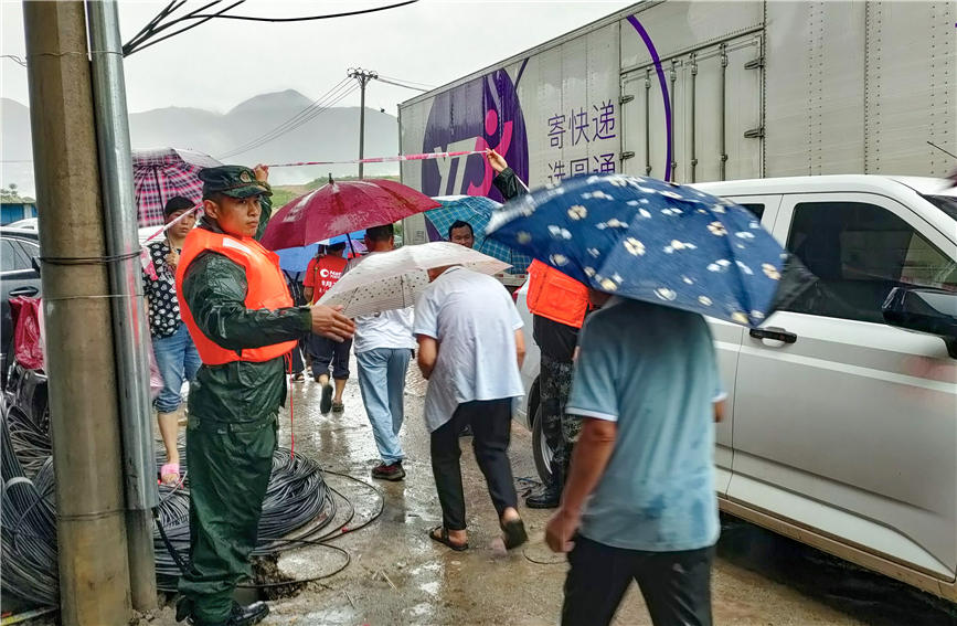 �侯�ٱ��M������Ⱥ�������D(zhu��n)������܎�z