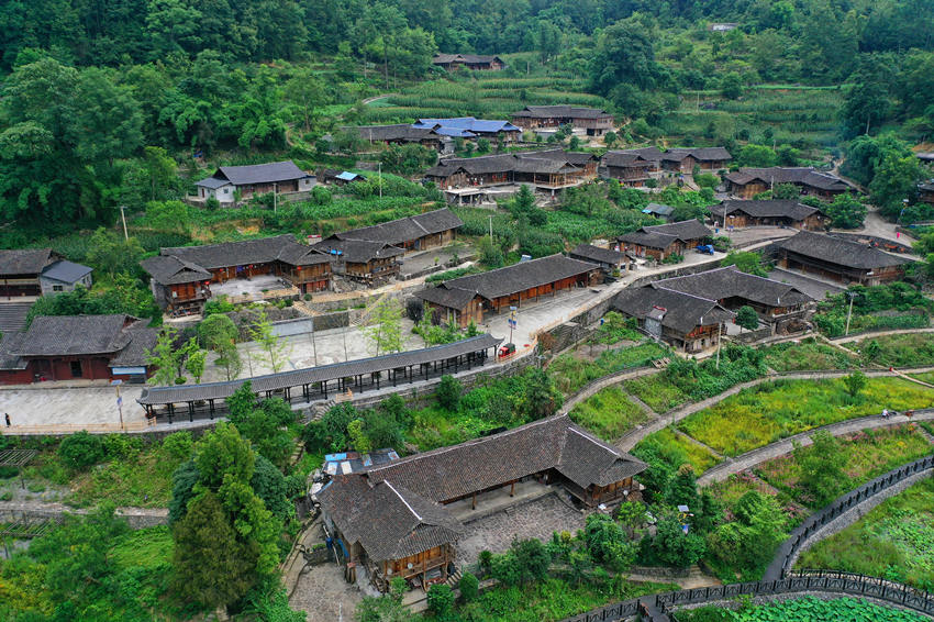 �_������կ�������z