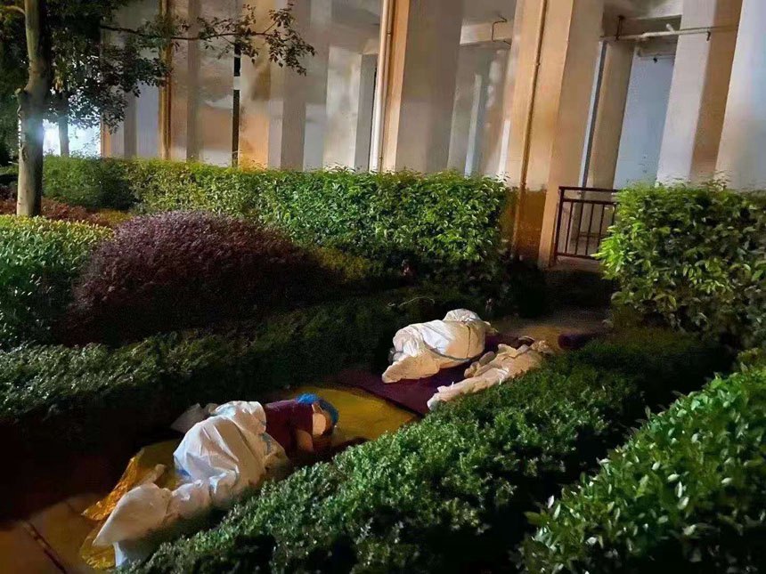 ����z�y�ˆT���˾��ھG��С���ϲ[һ��������^(q��)ί���������D