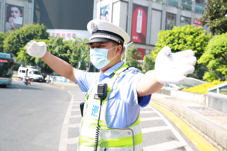 8��2�գ��ؑcɳƺ�΅^(q��)�����־ֽ�Ѳ��֧�(du��)���ڽ��^ָ�]��ͨ���w�ܲ��z