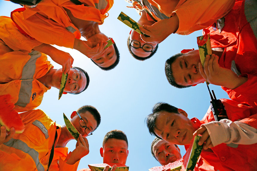 �ɶ��ּ��F(tu��n)��˾�ؑc����(w��)������������(hu��)�́�(l��i)�����Ͻ���Ї�(gu��)�F·�ɶ��ּ��F(tu��n)���޹�˾���D