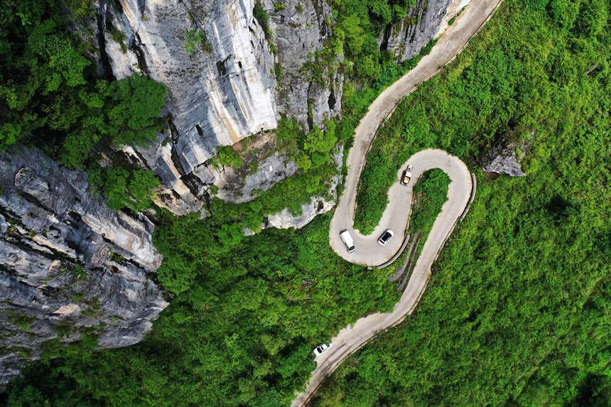 ��܇(ch��)������ؑc��ǭ���^(q��)�����(zh��n)�pʯ��ġ���ڹ�·�����������z