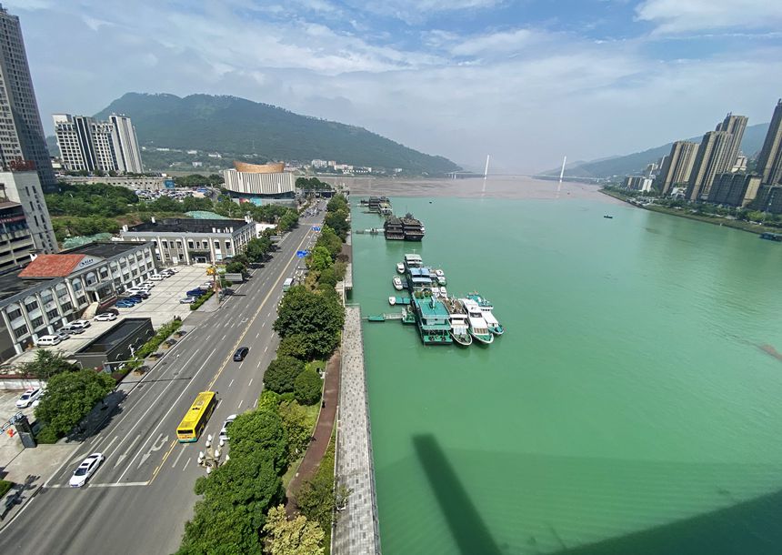 ��܇�c݆�������{�R�(q��)�����S�Ӕz