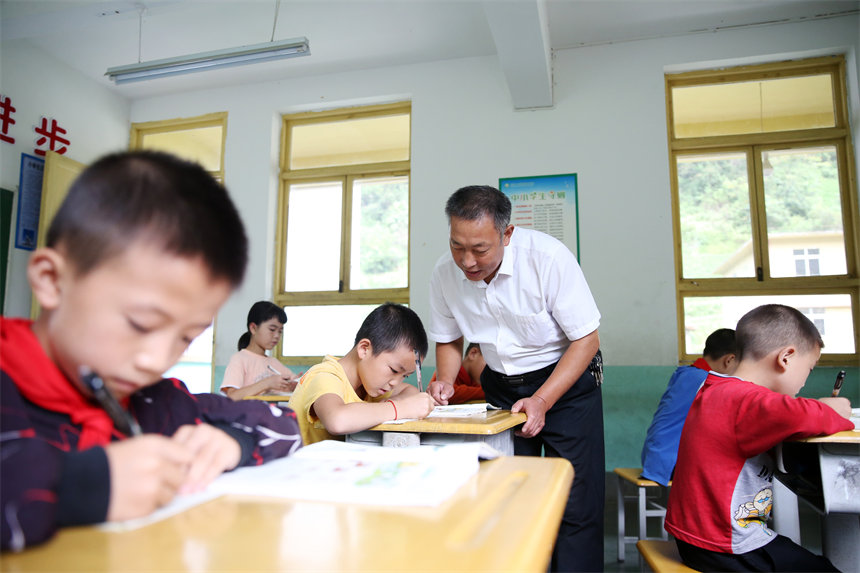 �ؑc��ǭ���^(q��)С�Ϻ��(zh��n)���С�W���ώ����������o���W�������I(y��)�������z