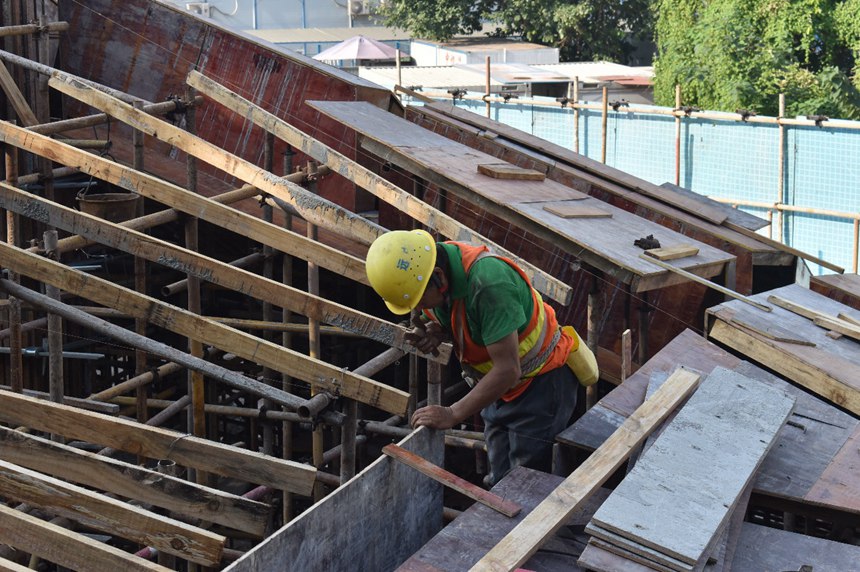 ����w�����Ŀʩ���F(xi��n)������̎��һƬ������æµ�������н��˾ֹ��D