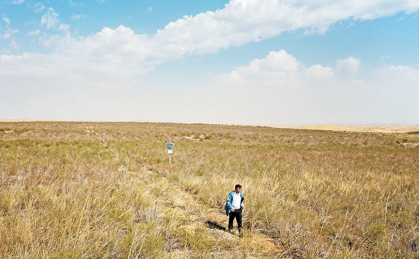 ���¶�ʮ�գ���(n��i)�ɹŞ��m����ɳĮ��ɳĮ����������ԇ���л�������Į���B(t��i)�֏�(f��)ԇ�(y��n)�^(q��)��ɳ��ֲ���L�������[�[��