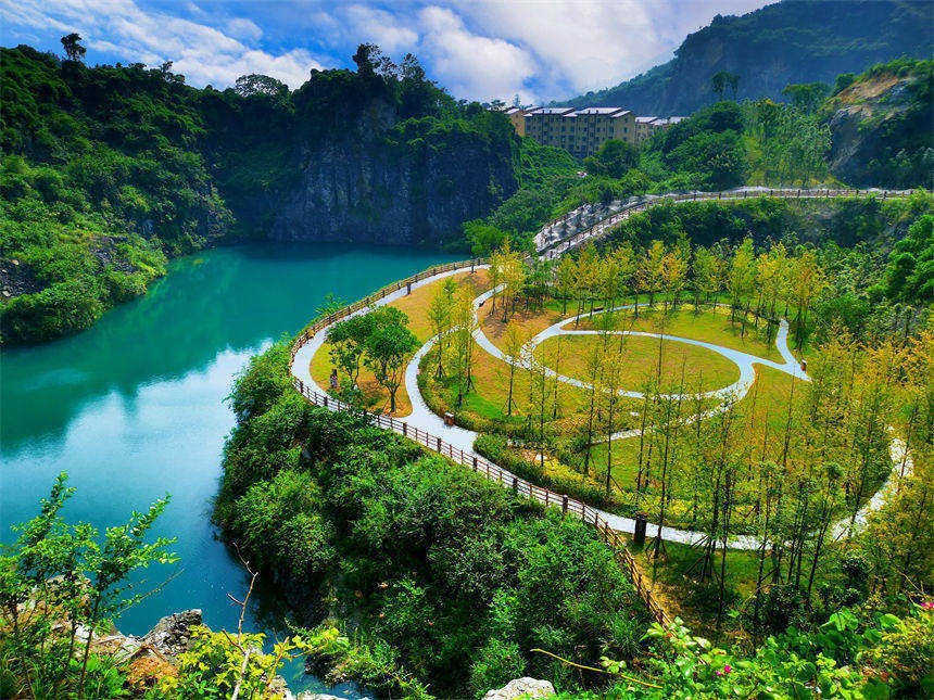 �山�Vɽ���@���山�^(q��)�Ļ�������ί���D