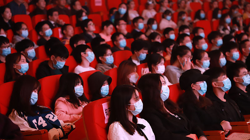 現(xiàn)場觀眾。重慶理工大學供圖