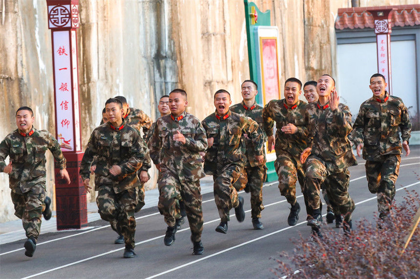 �侯�ٱ��M��100����Ӗ(x��n)�������z