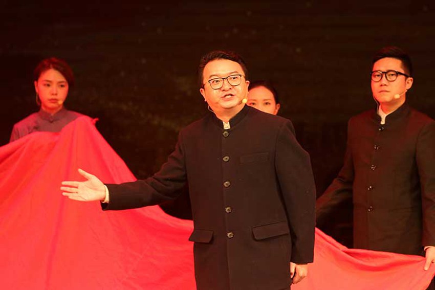 現(xiàn)場(chǎng)劇照。向詩(shī)佳攝