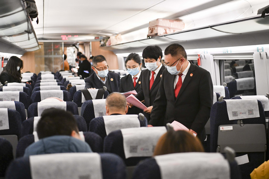 12��14�գ����ؑc�_�������ĺ��C̖(h��o)G2875�ϣ����F����ͥ�����ˆT�ڞ�܇���ÿͰl(f��)�������Y�����ؑc�F·�\(y��n)ݔ��Ժ���D