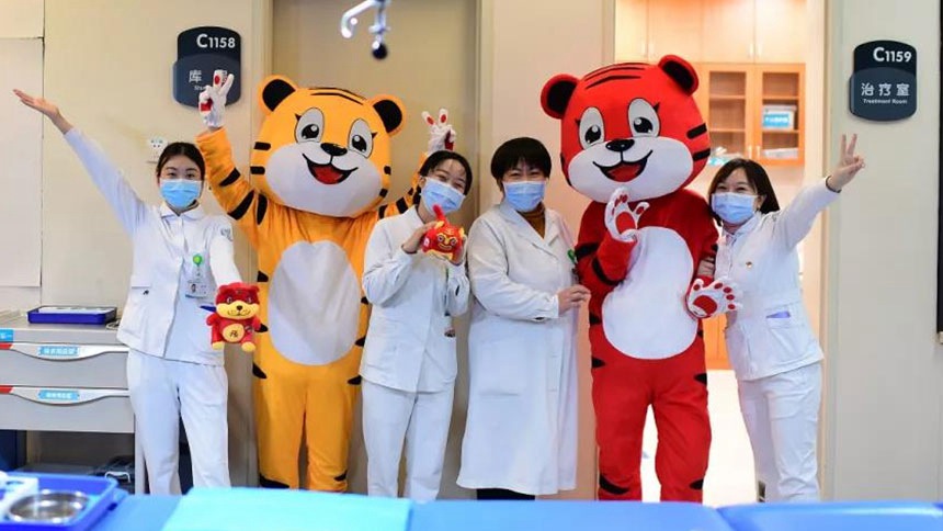 �t(y��)�o(h��)�ˆT�c�����ϻ�����Ӱ���������z