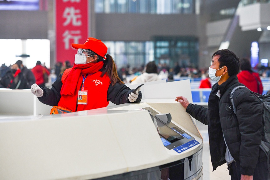 �ؑc��վ��܇��d��־Ը�ߎ����ÿͲ鿴܇�γ�܇�c(di��n)���u��(l��)�z