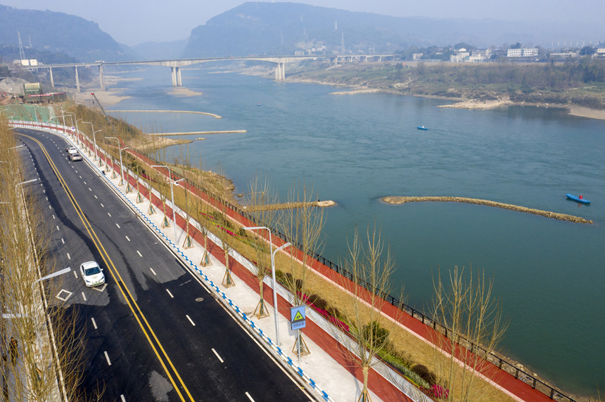 ���՞I��·�����ڣ����Gɫ�Ľ����c���꽭ˮ��ӳ��Ȥ����͢���z