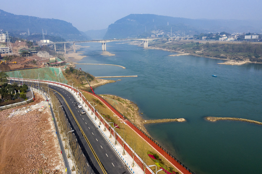 ���՞I��·�����ڣ����Gɫ�Ľ����c���꽭ˮ��ӳ��Ȥ����͢���z