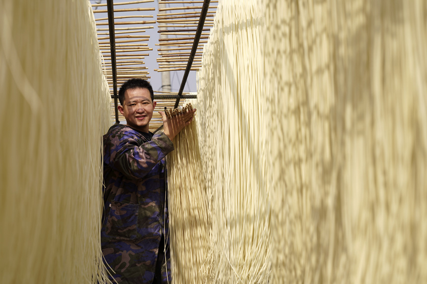 �����ˆT�����������s���ֹ��湩��(y��ng)��(ji��)���Ј�����͢���z