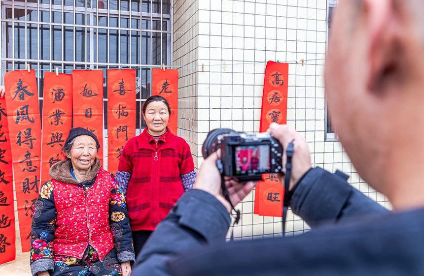 �����Ҹ�ЦĘ������������������z