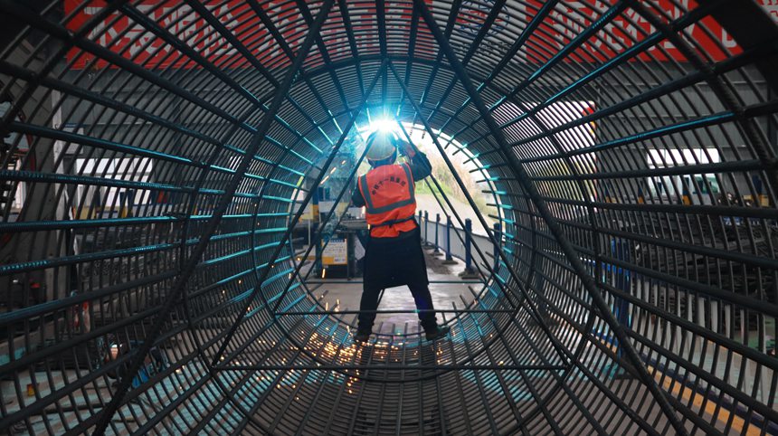 �������F����ɽ����ʩ���F�������˂�����һ����