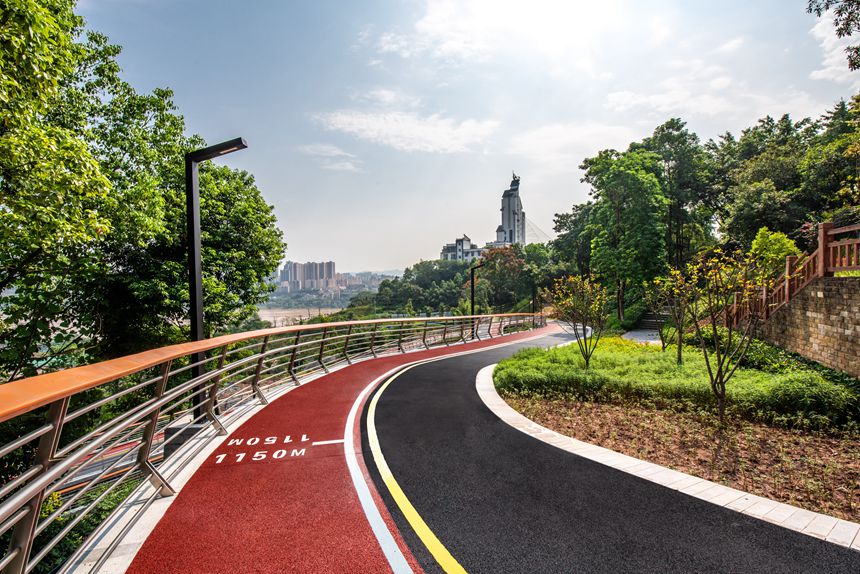 ����¾�ɽ�ǲ�����Ч��(li��n)���¾��vʷ�����YԴ�����ľ��^��