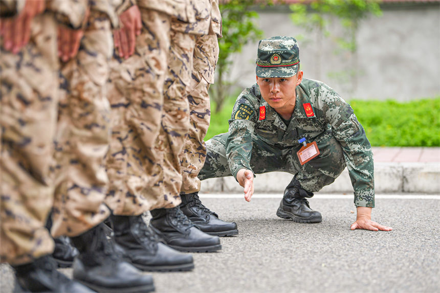 ��Ӗ(x��n)���L���±��M(j��n)�Ї�(y��n)��Ӗ(x��n)�������Z�z