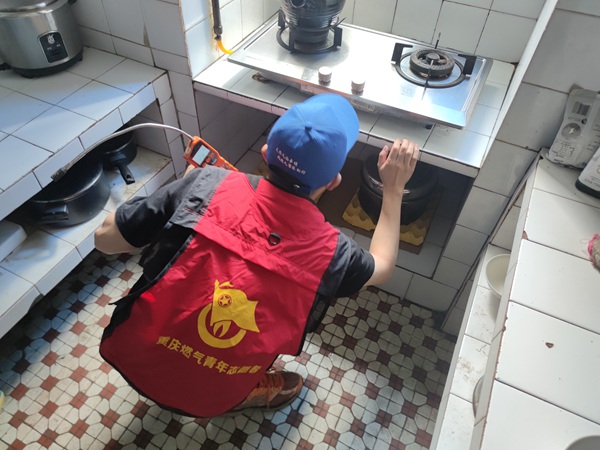 �h�F(tu��n)�Tͻ���(du��)���M(j��n)�ϳ���^(q��)������M(j��n)�а�ȫ�z����ͬ�r(sh��)���Q���fƤ�����ܹ����ؑcȼ?x��)��ϰ��ֹ�˾���D