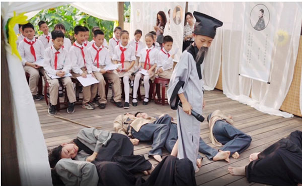 �W�����龰���и���Ԋ�����������z