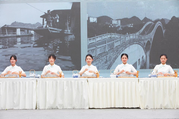 ��ˇ���ܸ�(j��ng)ِ�F(xi��n)��(ch��ng)���ؑc�����I(y��)�W(xu��)Ժ���D