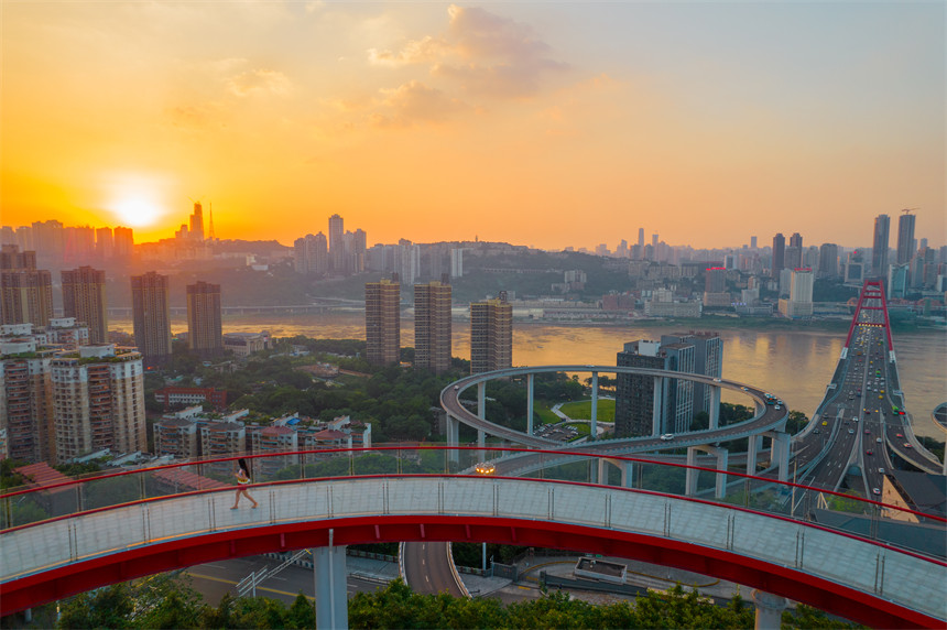 ������ο�վ��ԓ�����đҿ��^��ƽ�_����������270��o������������z