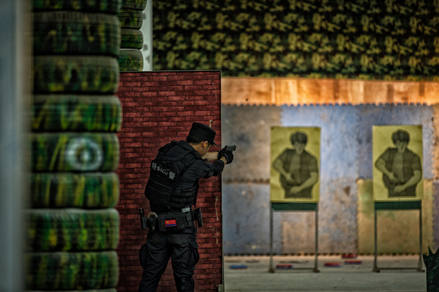 重慶特警綜合實(shí)戰(zhàn)演練現(xiàn)場。重慶市公安局供圖