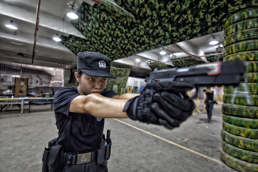 重慶特警綜合實(shí)戰(zhàn)演練現(xiàn)場(chǎng)。重慶市公安局供圖