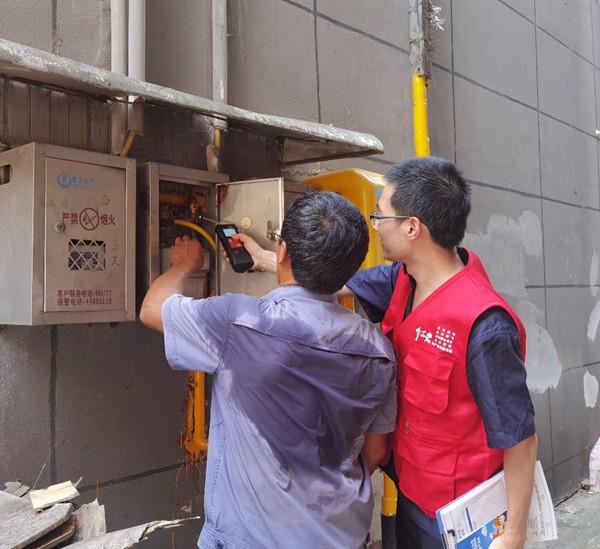 燃?xì)庠O(shè)備巡檢。重慶燃?xì)饧瘓F(tuán)供圖