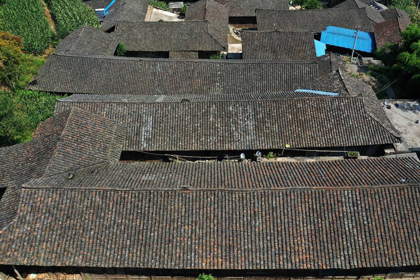 黔江區(qū)阿蓬江鎮(zhèn)青杠村小寨民居。楊敏攝