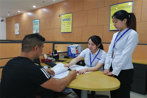 助企紓困。潼南區(qū)委宣傳部供圖