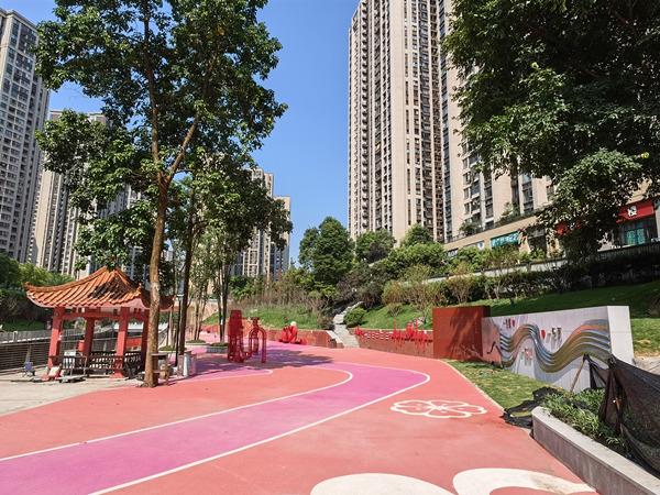 七彩愛情谷。黃秋彤攝