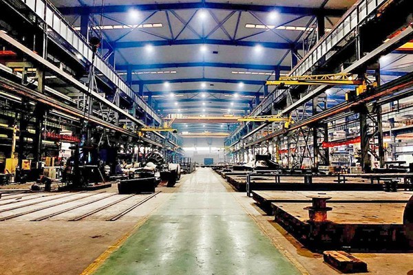 重水公司生產(chǎn)車間。重慶機(jī)電集團(tuán)供圖