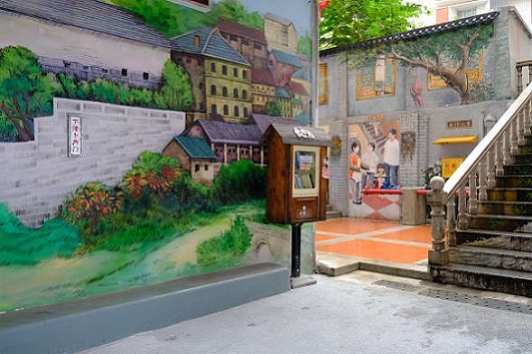 龍門路片區(qū)老舊小區(qū)墻繪。重慶市住房城鄉(xiāng)建委供圖