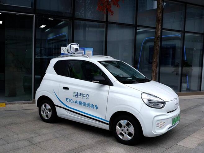 迷諾科技研發(fā)的ETC+AI智慧路側(cè)巡檢車。陳卓攝