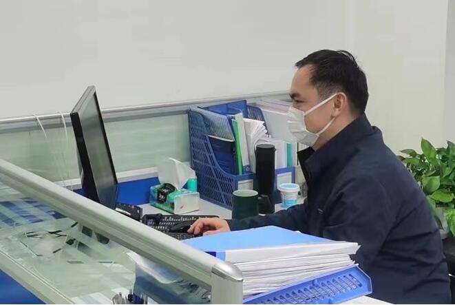 重慶交通開投集團黨員疫情期間堅守崗位。重慶交通開投集團供圖