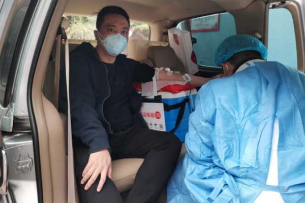 開(kāi)展無(wú)償獻(xiàn)血活動(dòng)。重慶市結(jié)核病防治所供圖