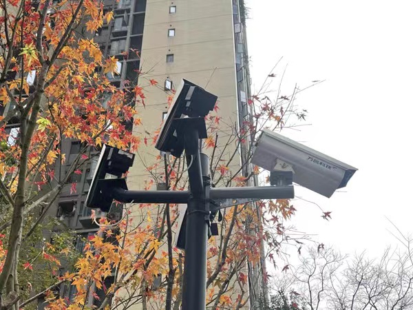 高空拋物監(jiān)測攝像頭。萬科物業(yè)供圖