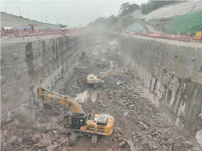 軌道交通24號(hào)線(xiàn)一期建設(shè)現(xiàn)場(chǎng)。重慶交通開(kāi)投集團(tuán)供圖