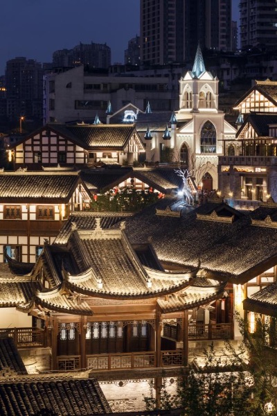 修繕后的彈子石老街。長(zhǎng)嘉匯供圖